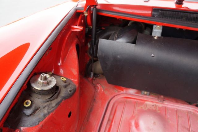 Fahrzeugabbildung Porsche 911 3.2 Carrera Targa