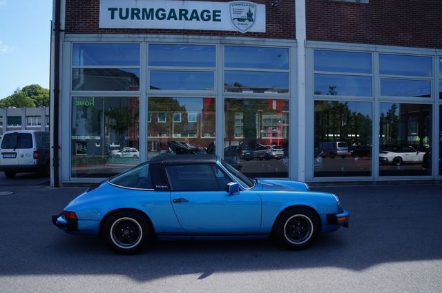 Porsche 911 2.7 S Targa
