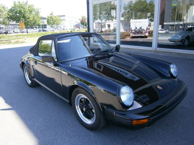 Fahrzeugabbildung Porsche 911 3.0 SC Cabriolet