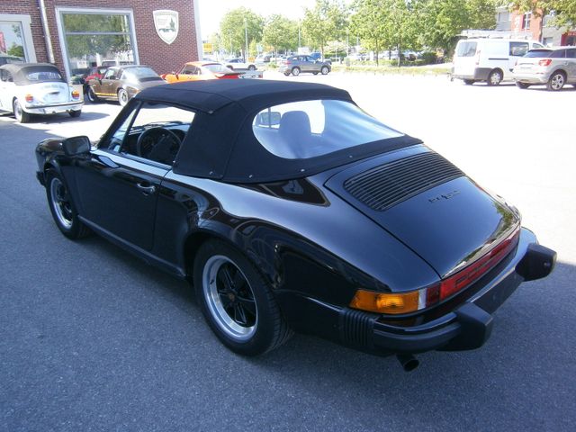 Fahrzeugabbildung Porsche 911 3.0 SC Cabriolet