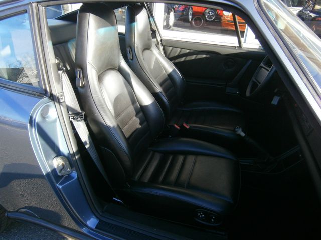 Fahrzeugabbildung Porsche 911 3.2 Carrera Coupe