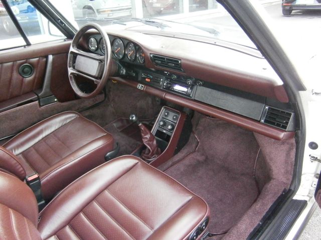 Fahrzeugabbildung Porsche 911 3.2 Carrera Cabrio G50 Getriebe