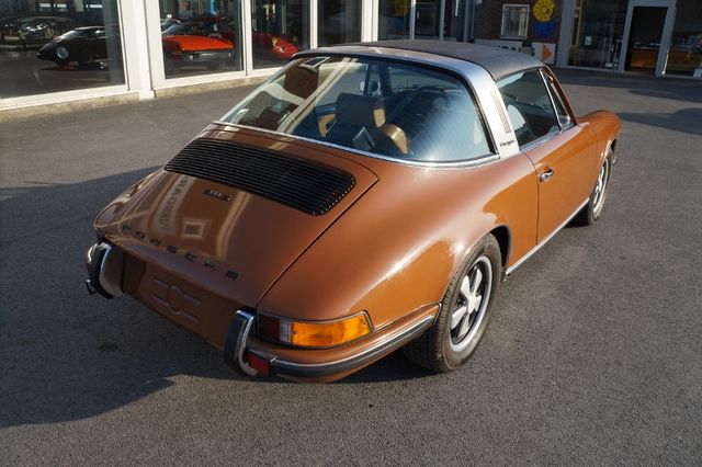 Fahrzeugabbildung Porsche 911 2.4 S Targa