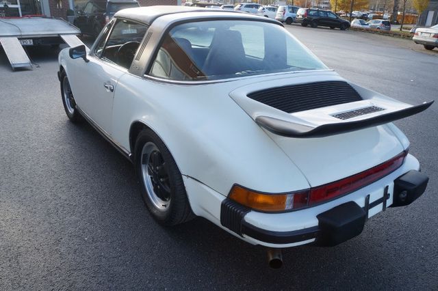 Fahrzeugabbildung Porsche 911 2.7 S Targa