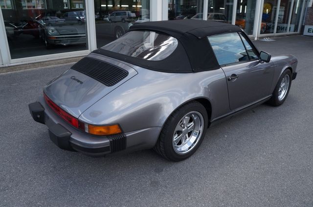 Fahrzeugabbildung Porsche 911 3.2 Carrera Cabrio