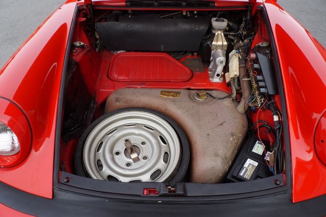 Fahrzeugabbildung Porsche 911 SC Targa