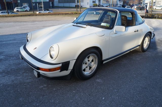 Fahrzeugabbildung Porsche 911 3.0 SC Targa