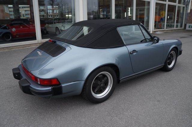 Fahrzeugabbildung Porsche 911 3.0 SC Cabrio