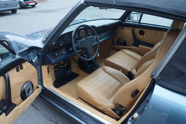 Fahrzeugabbildung Porsche 911 3.0 SC Cabrio