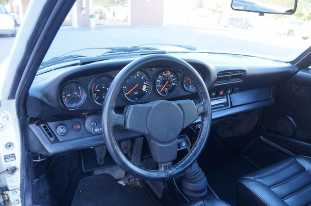 Fahrzeugabbildung Porsche 911 3.0 SC Coupè