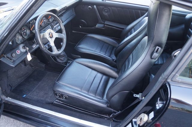 Fahrzeugabbildung Porsche 911 3.2 Carrera Coupè